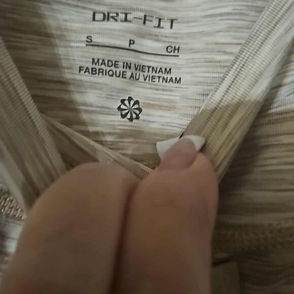 Nike Kids training size S - Picture 2 of 3